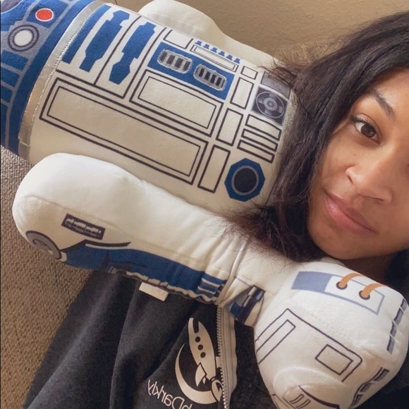 Meet your Posher, Delores - Picture 1 of 1